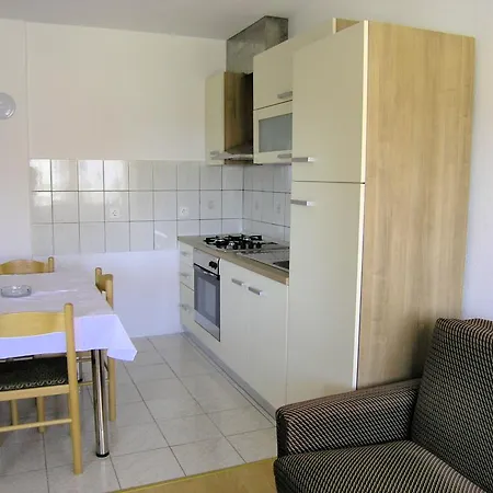Apartment Zahija *